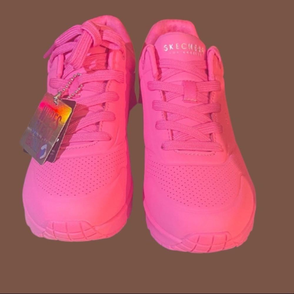 Skechers Womens Uno - Stand on Air